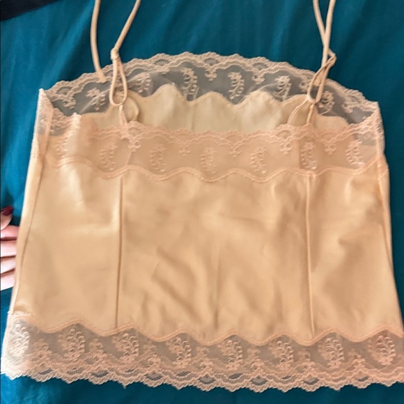 YVES SAINT Laurent Peach Lace Trim Camisole - Picture 4 of 8
